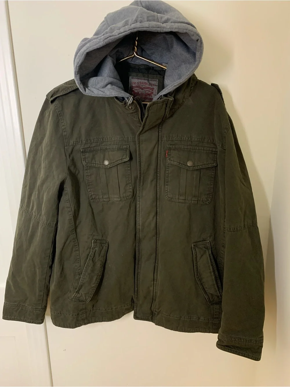 Levis lovely pre